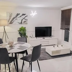 Stunning 2 Bedroom In Canary Wharf - Morland London